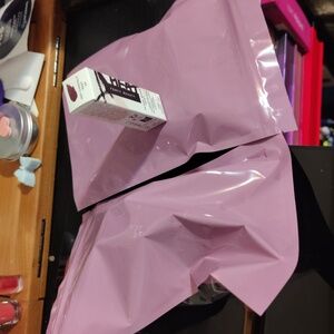 Pink and Gray Bath Bomb Set For Mabu